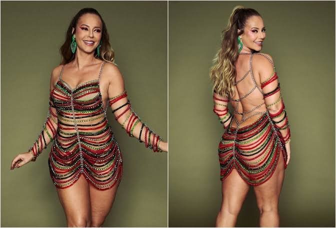 Paolla Oliveira ensaio explosivo Carnaval Grande Rio